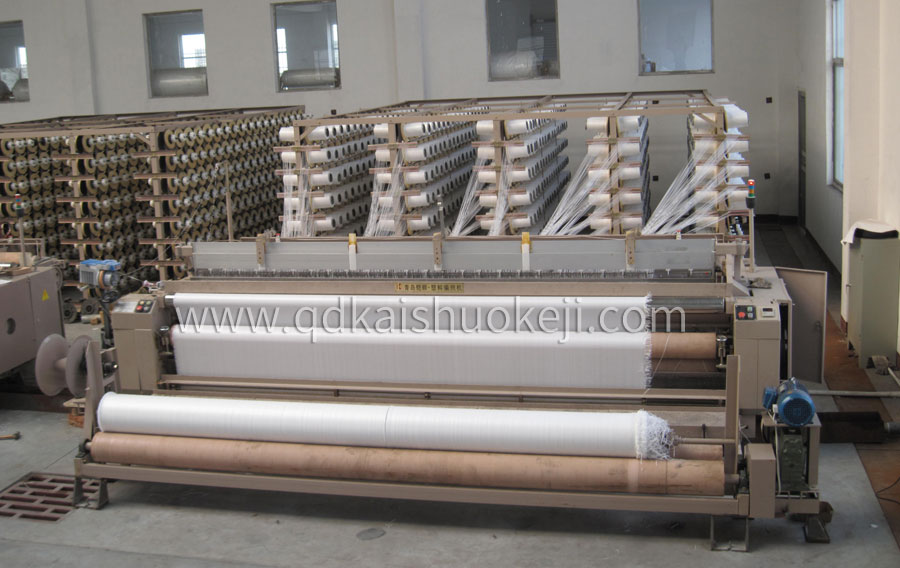 Water-Jet Plastic Weaving Machine